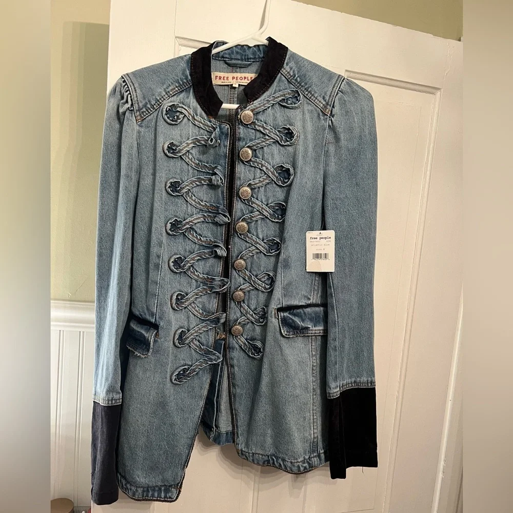 Free People Light Blue Denim Military-Style Jacket with Dark Charcoal Trim - Picture 5 of 6